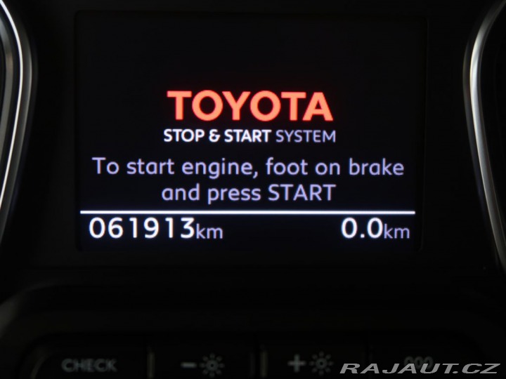 Toyota ProAce 2.0D4-D,CZ,Family,AT,L2 2024
