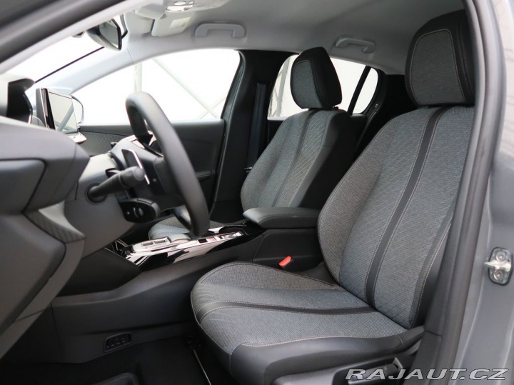 Peugeot 208 1.2HYBRID,CZ,ALLURE,e-DCS 2025