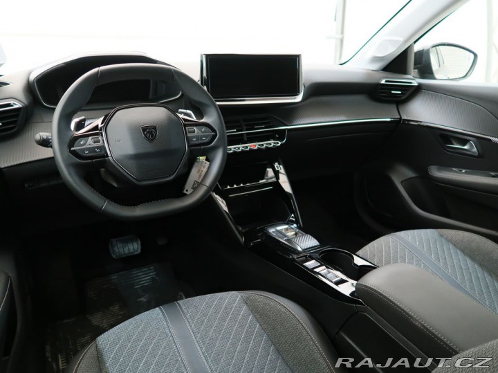 Peugeot 208 1.2HYBRID,CZ,ALLURE,e-DCS 2025