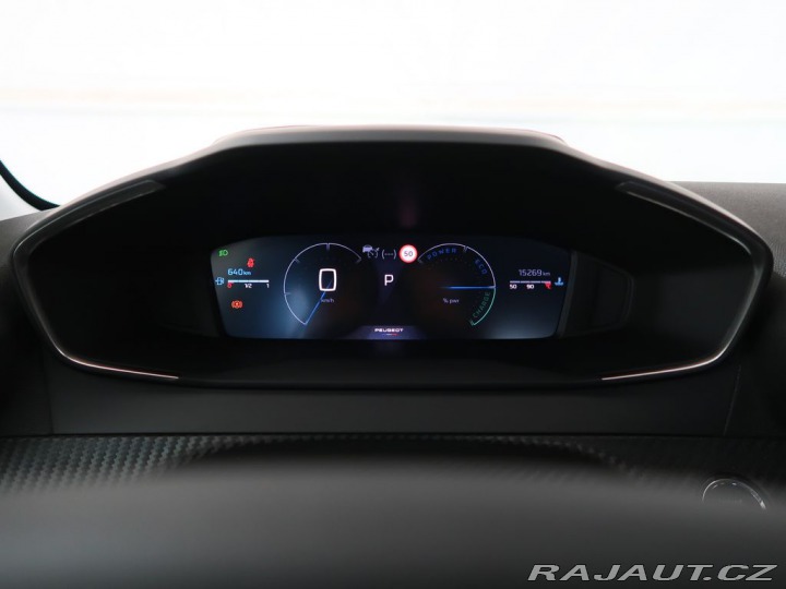 Peugeot 208 1.2HYBRID,CZ,ALLURE,e-DCS 2025