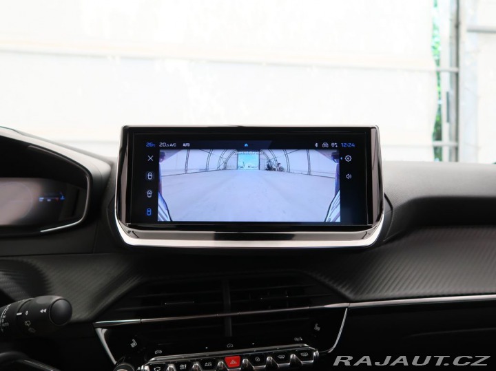 Peugeot 208 1.2HYBRID,CZ,ALLURE,e-DCS 2025