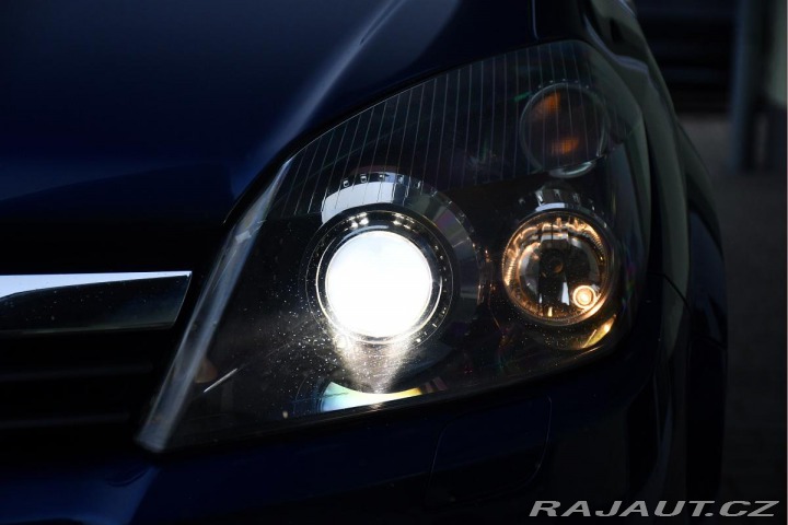 Opel Astra 1.6i 77kW KLIMA XENON 2005