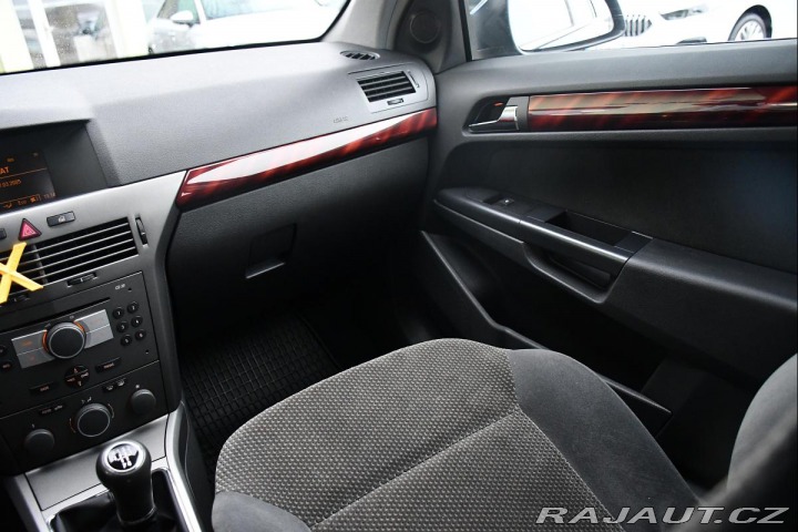 Opel Astra 1.6i 77kW KLIMA XENON 2005