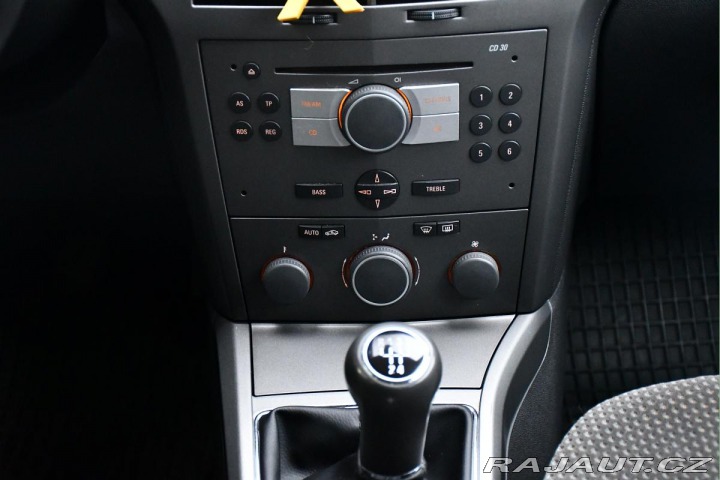 Opel Astra 1.6i 77kW KLIMA XENON 2005