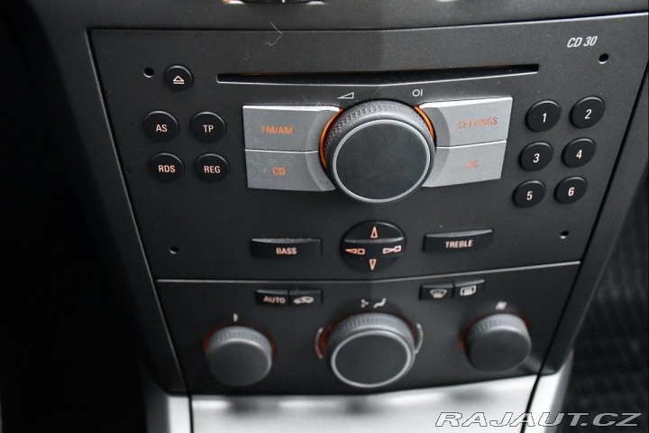 Opel Astra 1.6i 77kW KLIMA XENON 2005