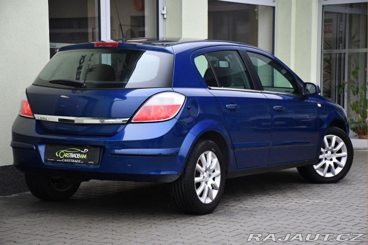 Opel Astra 1.6i 77kW KLIMA XENON 2005