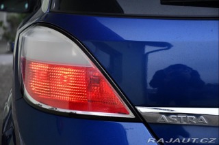 Opel Astra 1.6i 77kW KLIMA XENON 2005