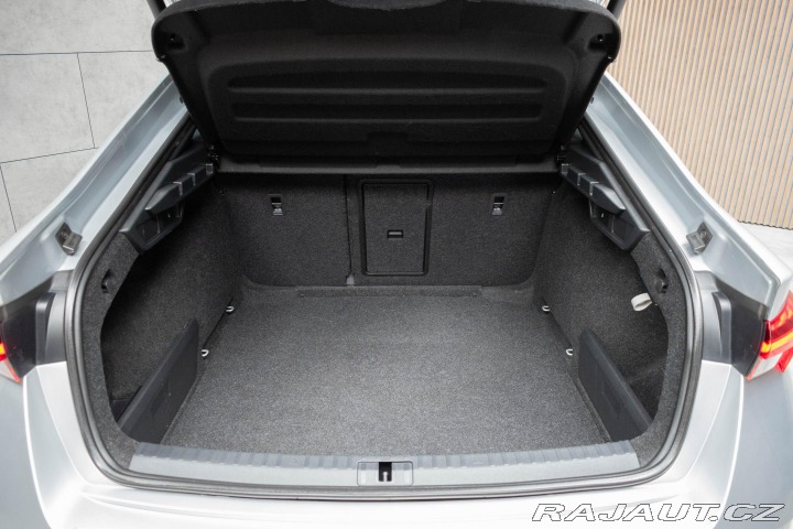 Škoda Octavia RS 2.0 TDI REZERVACE 2022