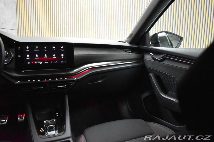 Škoda Octavia RS 2.0 TDI REZERVACE 2022