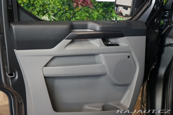 Ford Tourneo Custom CUSTOM*2.0*ECOBLUE*360*NE 2025