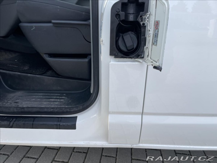Volkswagen Transporter 2,0 TDi 75kw 6míst Tažné 2013