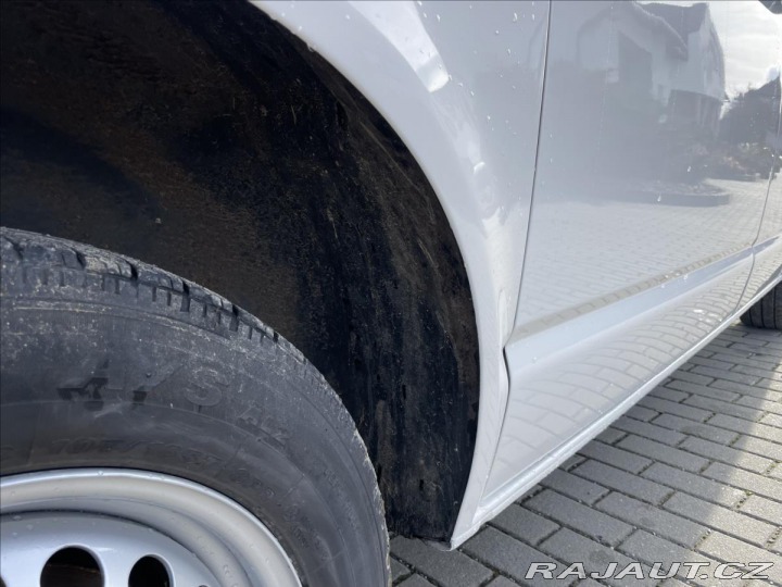 Volkswagen Transporter 2,0 TDi 75kw 6míst Tažné 2013