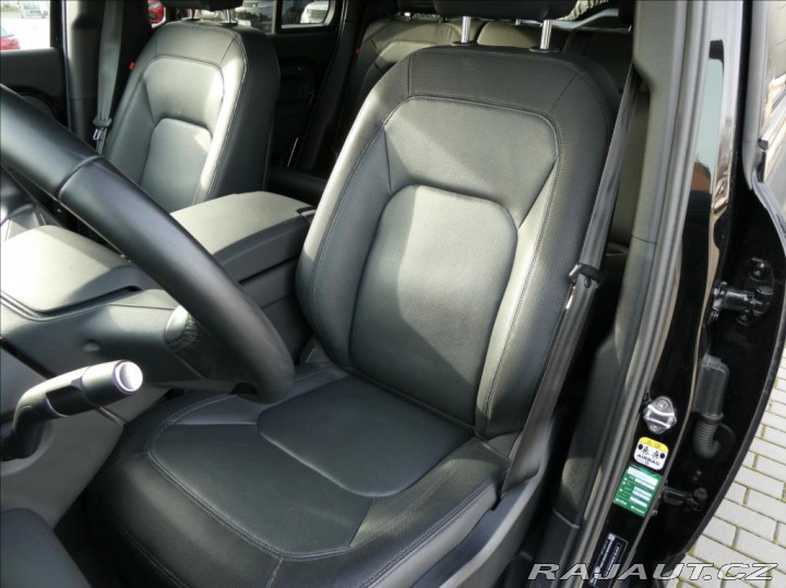 Land Rover Defender 3,0 D300 110 X-Dyn SE,1ma 2024