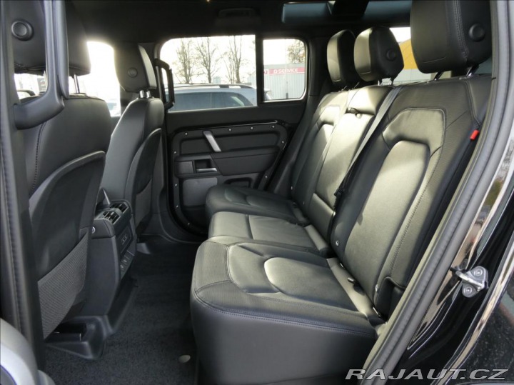 Land Rover Defender 3,0 D300 110 X-Dyn SE,1ma 2024
