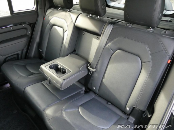 Land Rover Defender 3,0 D300 110 X-Dyn SE,1ma 2024