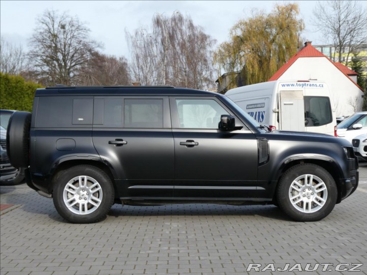 Land Rover Defender 3,0 D300 110 X-Dyn SE,1ma 2024