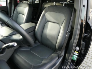 Land Rover Defender 3,0 D300 110 X-Dyn SE,1ma 2024