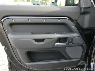 Land Rover Defender 3,0 D300 110 X-Dyn SE,1ma 2024
