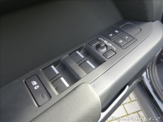 Land Rover Defender 3,0 D300 110 X-Dyn SE,1ma 2024