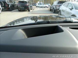 Land Rover Defender 3,0 D300 110 X-Dyn SE,1ma 2024