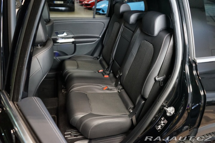 Mercedes-Benz GLB 200d*4M*LED*CARPLAY* 2022