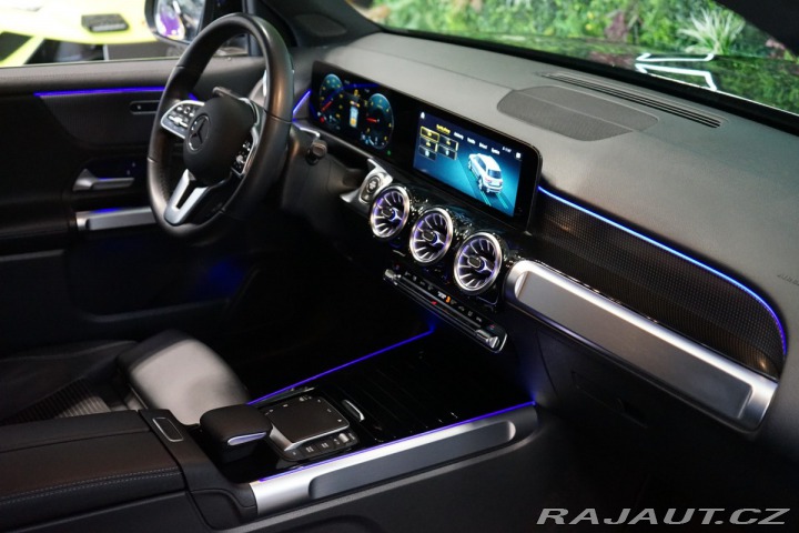 Mercedes-Benz GLB 200d*4M*LED*CARPLAY* 2022