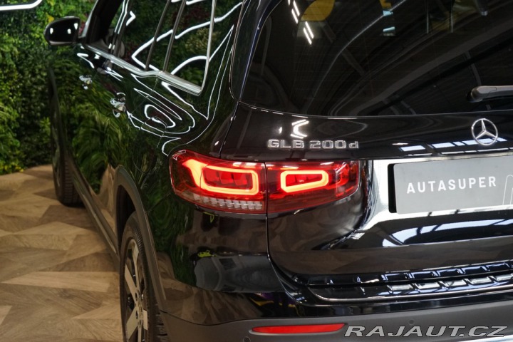 Mercedes-Benz GLB 200d*4M*LED*CARPLAY* 2022