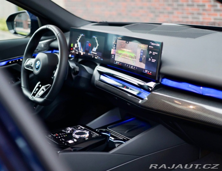 BMW 5 Touring 550e xDrive M S 2025