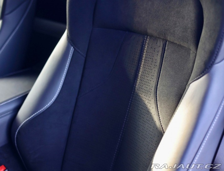 Aston Martin V8 Vantage 4.0 | Quicksilver - Ony 2025