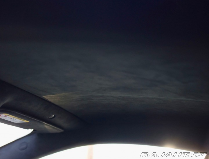 Aston Martin V8 Vantage 4.0 | Quicksilver - Ony 2025