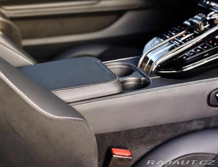 Aston Martin V8 Vantage 4.0 | Quicksilver - Ony 2025