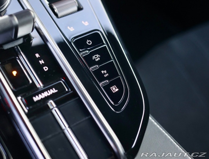 Aston Martin V8 Vantage 4.0 | Quicksilver - Ony 2025