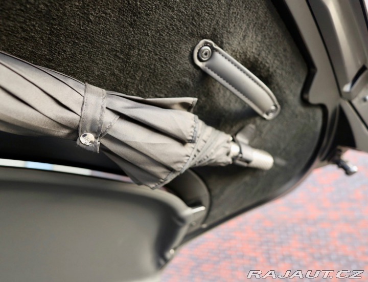 Aston Martin V8 Vantage 4.0 | Quicksilver - Ony 2025