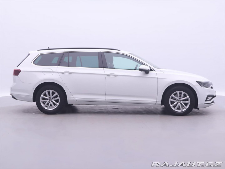 Volkswagen Passat 2,0 TDI 110kW DSG Matrix 2022