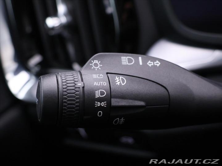 Volvo V60 2,0 D4 Aut. Momentum 1.Ma 2019