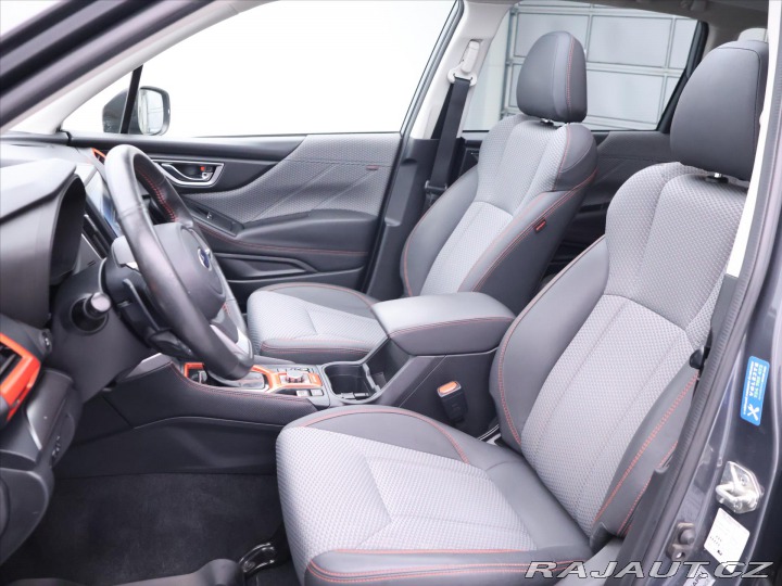 Subaru Forester 2,0 110kW CZ 4x4 Pano DPH 2021