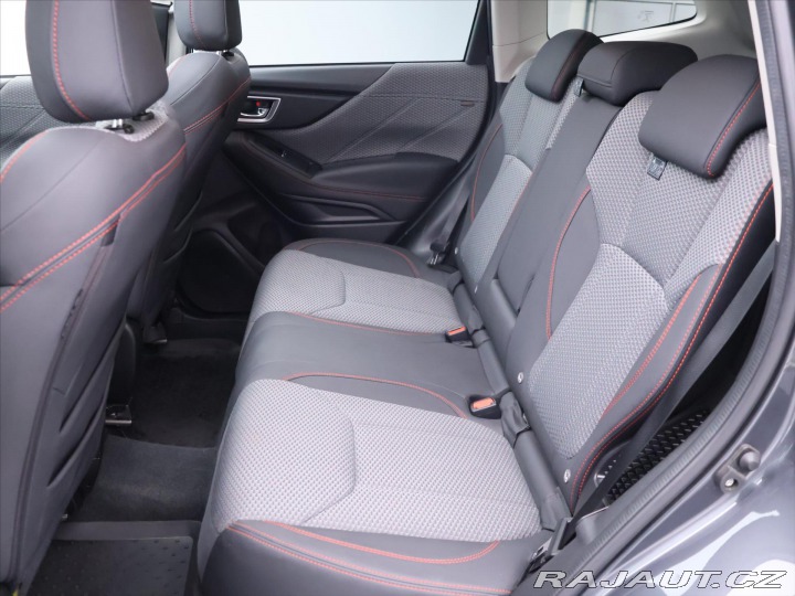 Subaru Forester 2,0 110kW CZ 4x4 Pano DPH 2021