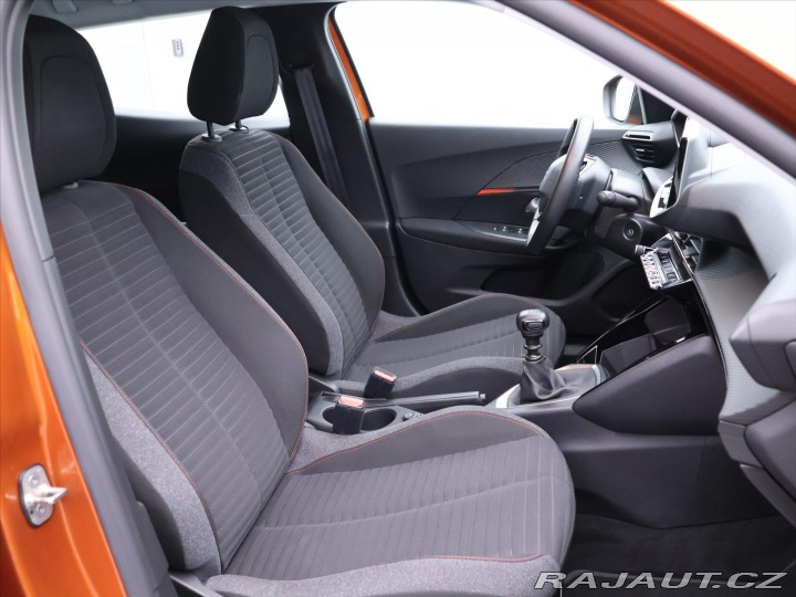 Peugeot 2008 1,2 PT 74kW Active 1.Maj. 2021