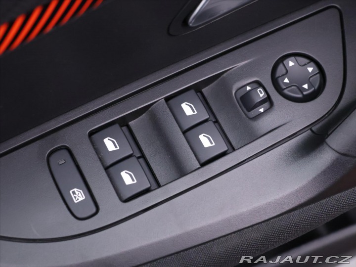 Peugeot 2008 1,2 PT 74kW Active 1.Maj. 2021