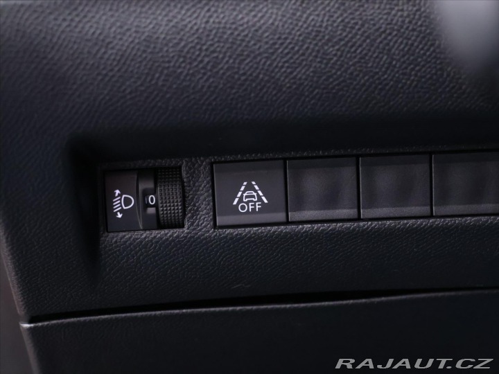 Peugeot 2008 1,2 PT 74kW Active 1.Maj. 2021