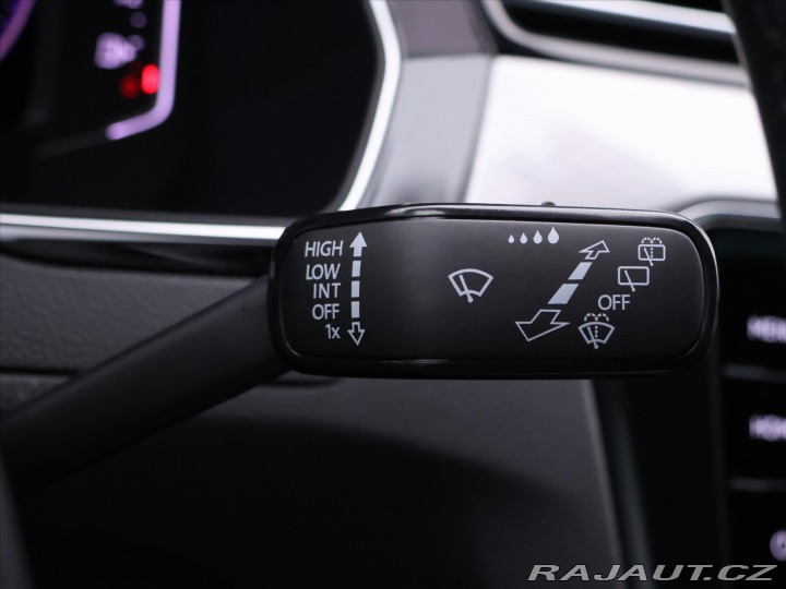 Volkswagen Passat 2,0 TDI DSG IQ Light 1.Ma 2022