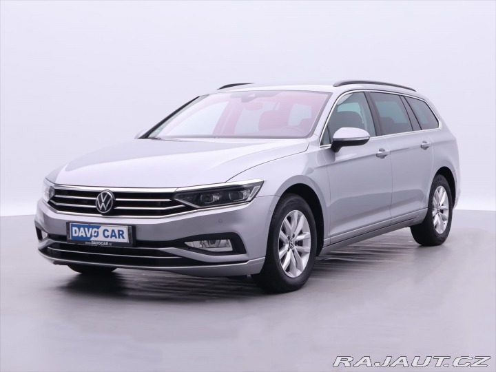 Volkswagen Passat 2,0 TDI DSG IQ Light 1.Ma 2022