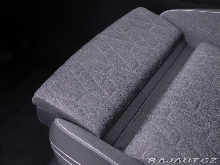 Volkswagen Passat 2,0 TDI DSG IQ Light 1.Ma 2022