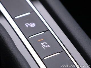 Volkswagen Passat 2,0 TDI DSG IQ Light 1.Ma 2022