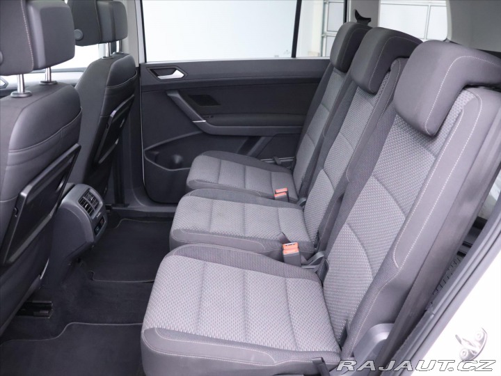 Volkswagen Touran 2,0 TDI 110kW HighLine LE 2016