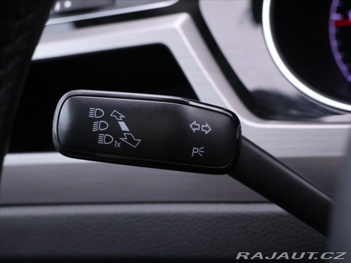 Volkswagen Touran 2,0 TDI 110kW HighLine LE 2016