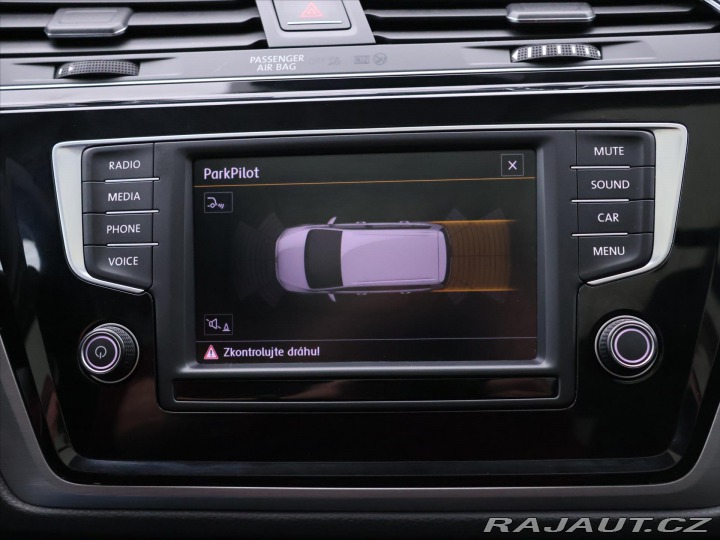 Volkswagen Touran 2,0 TDI 110kW HighLine LE 2016