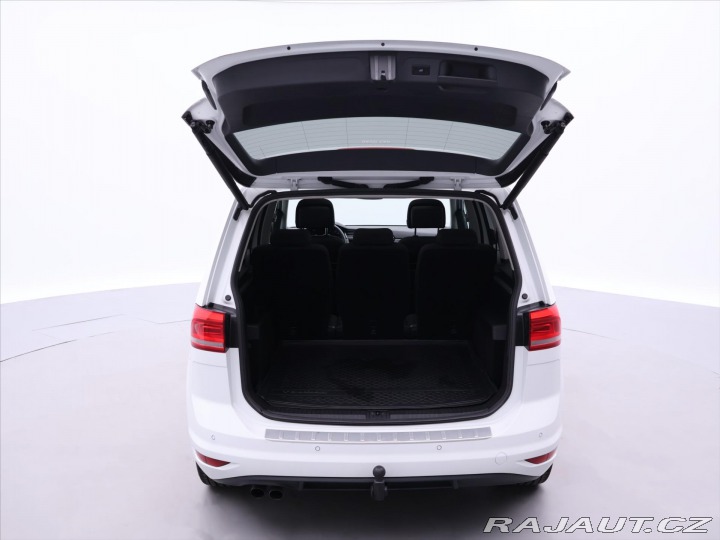 Volkswagen Touran 2,0 TDI 110kW HighLine LE 2016