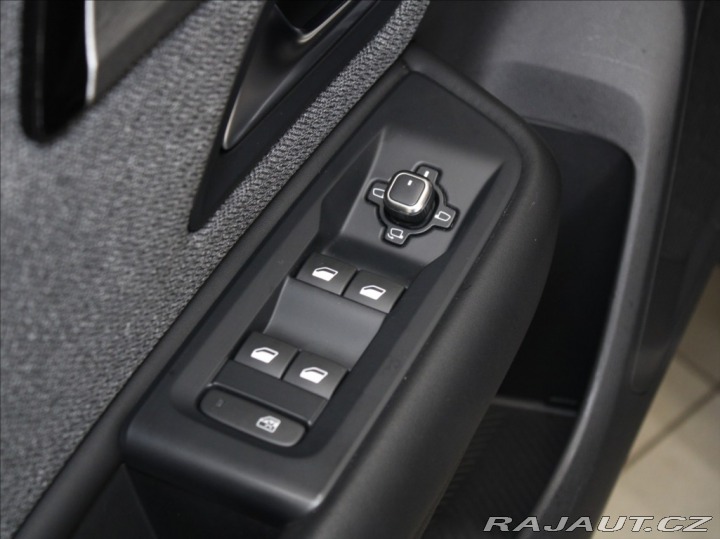 Citroën Ostatní modely C5 X 1,2 PT 96kW AT PLUS 50tkm 2023