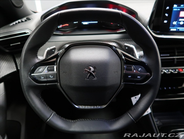 Peugeot 2008 1,2 ALLURE AT KAMERA 360° 2023